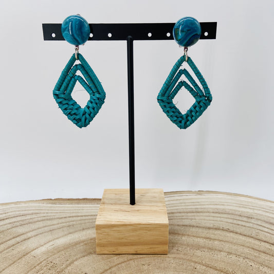 BOUCLES D'OREILLES Raphia tressé losanges Turquoises - Francine BRAMLI