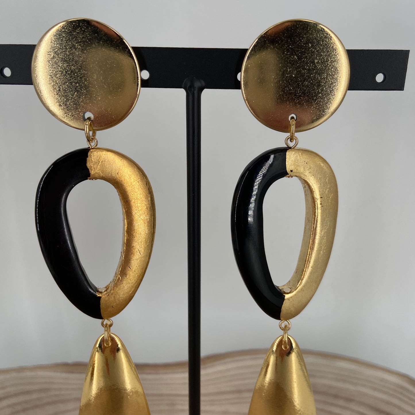 Boucles d'oreilles dorée et noires grandes gouttes - Francine BRAMLI