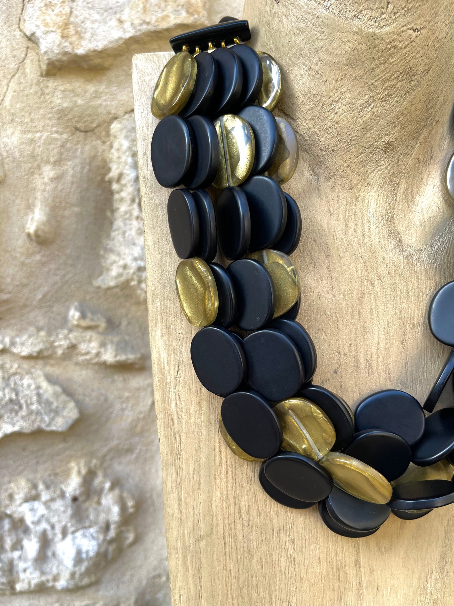 Collier VITAA NOIR/DORÉ - Dominique Denaive