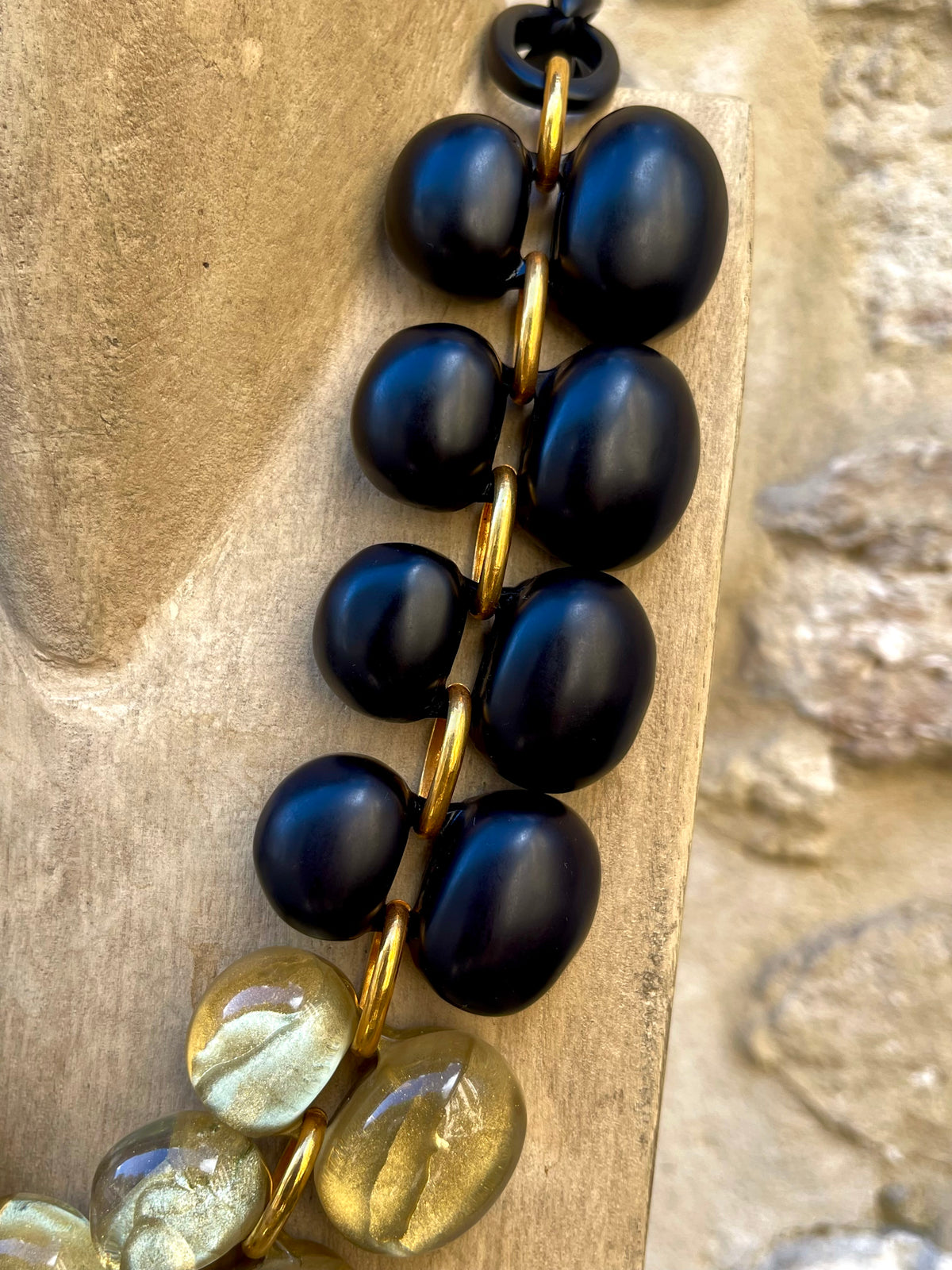 Collier ANDREA NOIR/DORÉ - Dominique Denaive