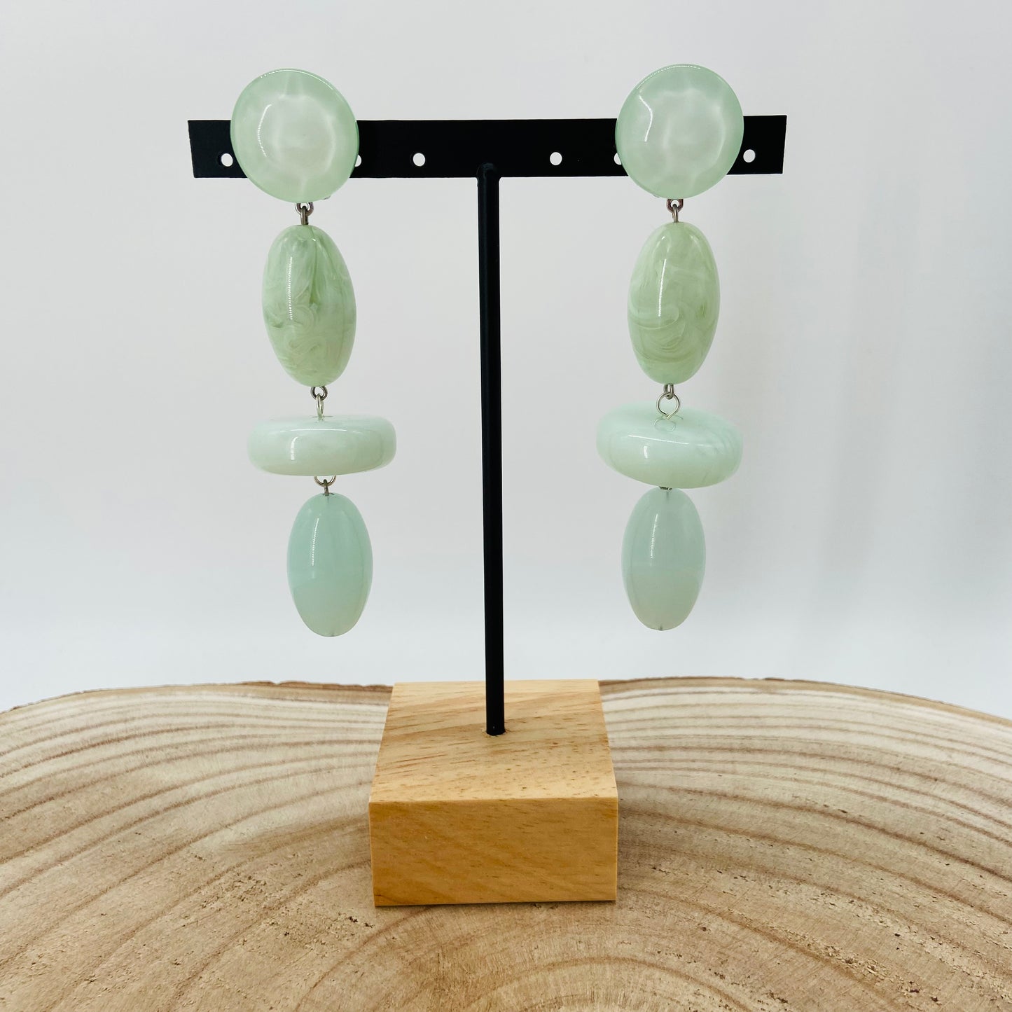 BOUCLES D'OREILLES vertes pâles - Francine BRAMLI