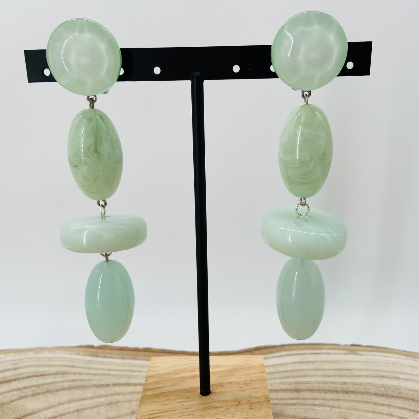 BOUCLES D'OREILLES vertes pâles - Francine BRAMLI