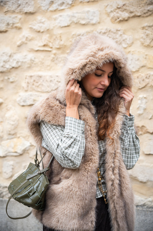 Veste fausse fourrure bison sans manche